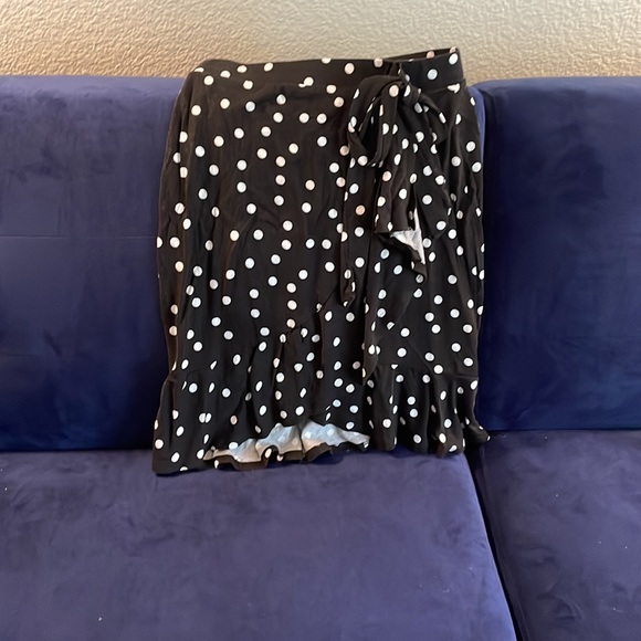 Polka dot skirt with side to bottom ruffle tie - Picture 2 of 6